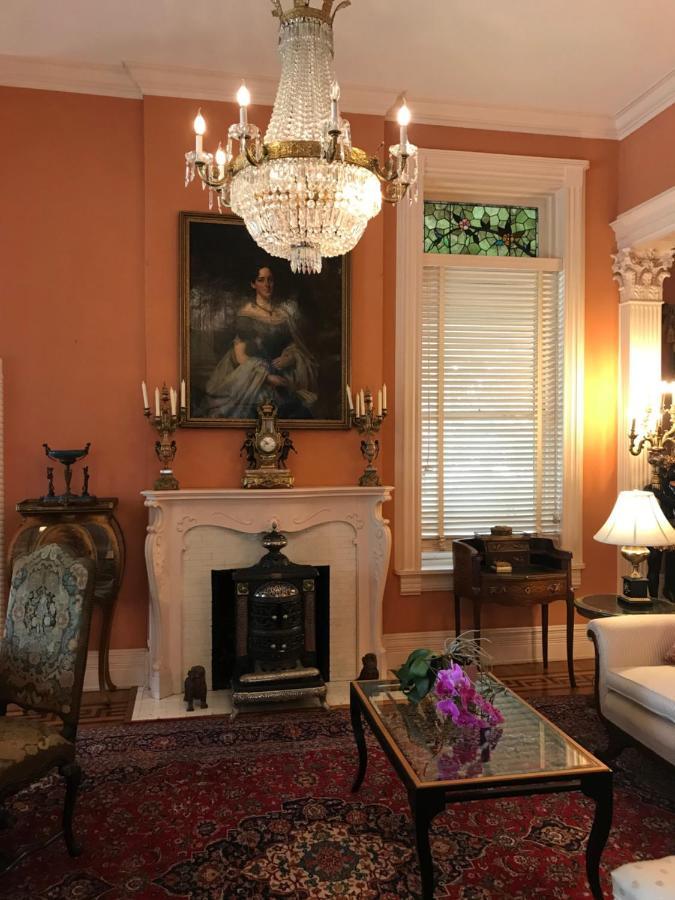 Burke Mansion Bed & Breakfast Macon Bagian luar foto
