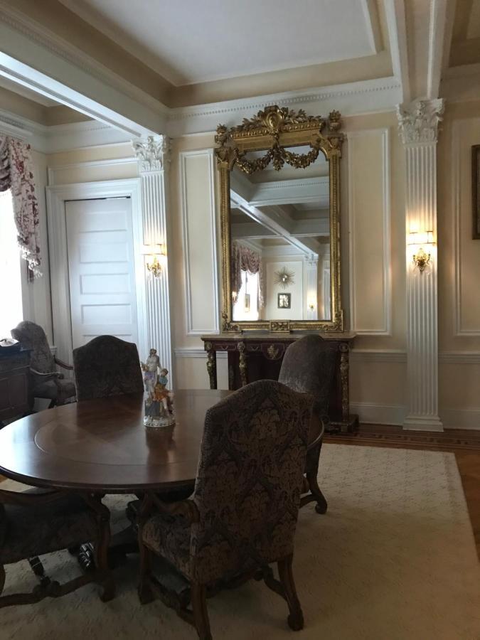 Burke Mansion Bed & Breakfast Macon Bagian luar foto