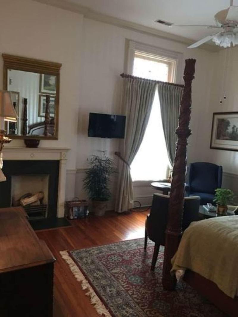 Burke Mansion Bed & Breakfast Macon Bagian luar foto