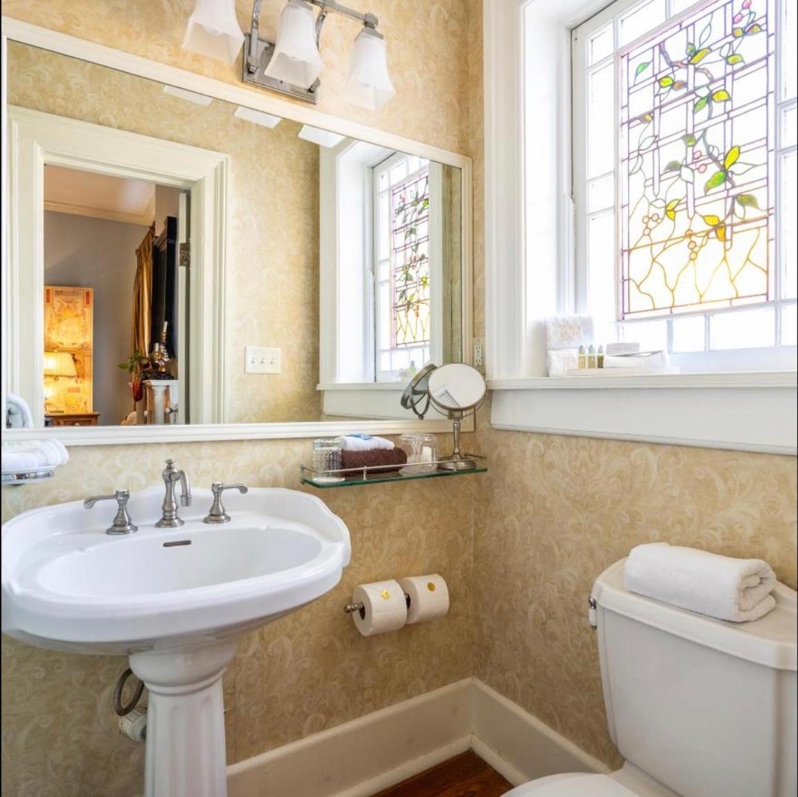 Burke Mansion Bed & Breakfast Macon Bagian luar foto