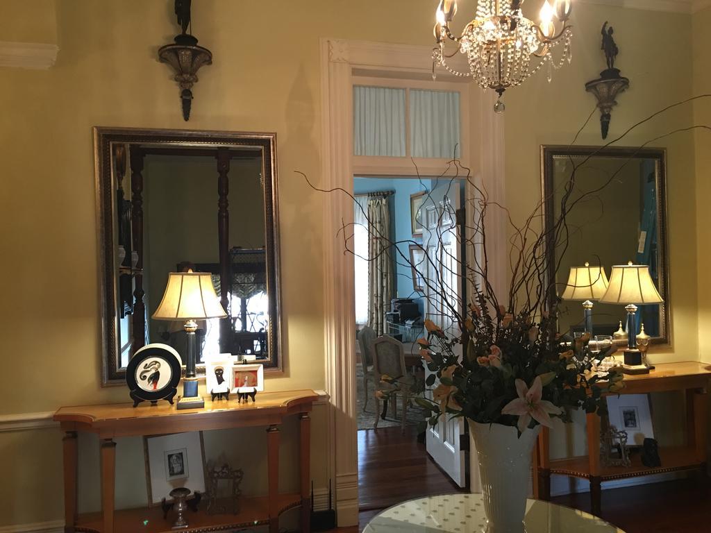 Burke Mansion Bed & Breakfast Macon Bagian luar foto