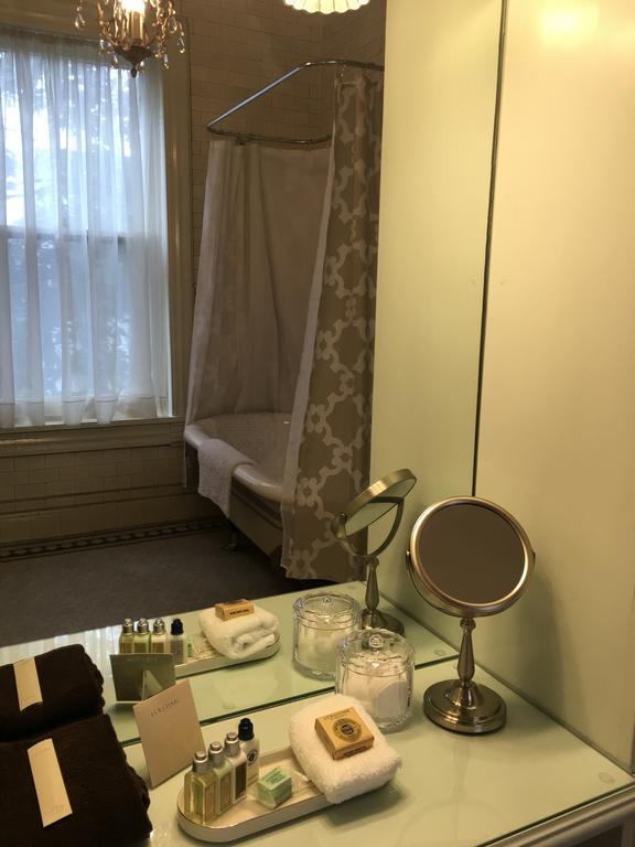 Burke Mansion Bed & Breakfast Macon Bagian luar foto