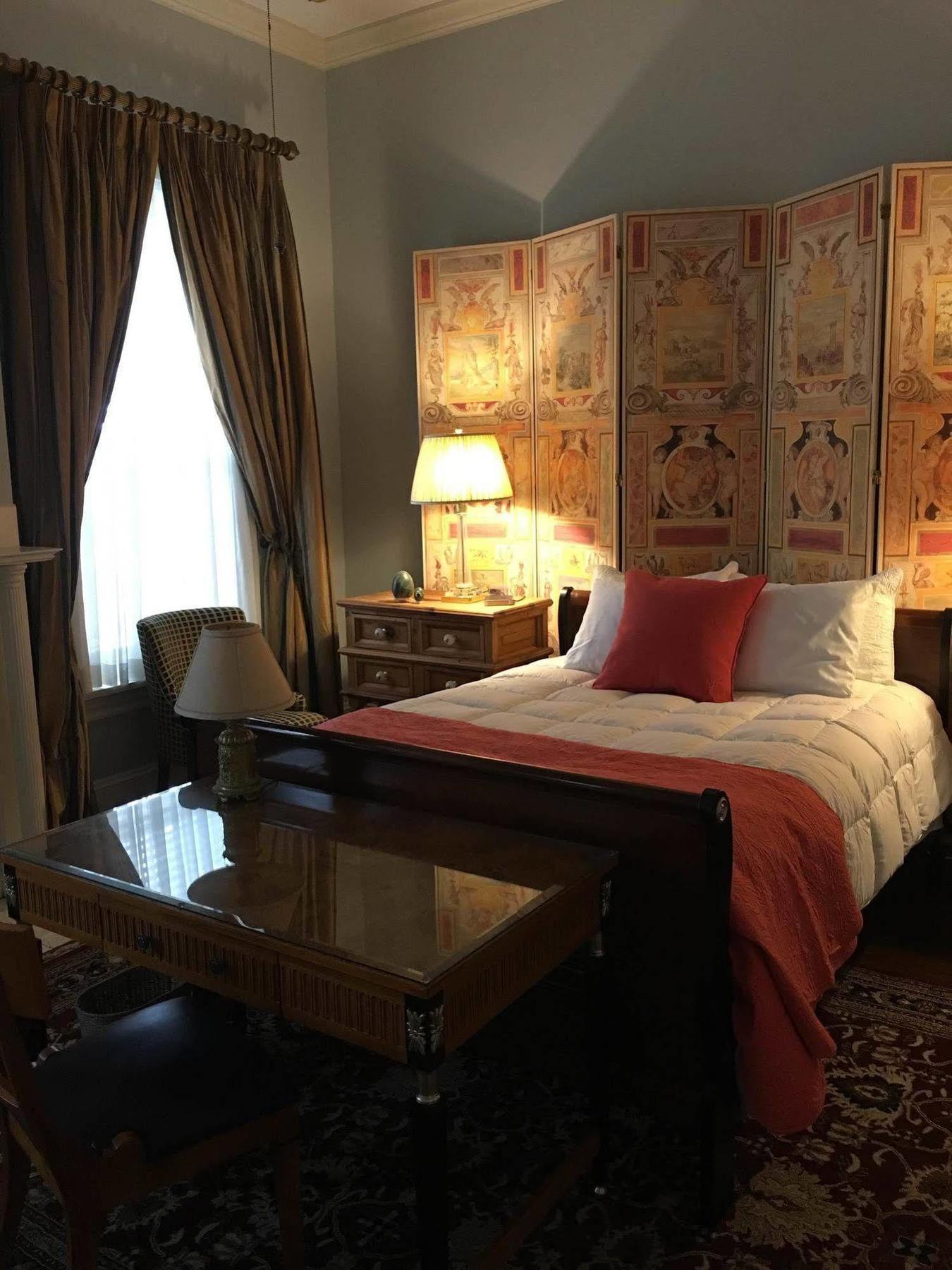 Burke Mansion Bed & Breakfast Macon Bagian luar foto